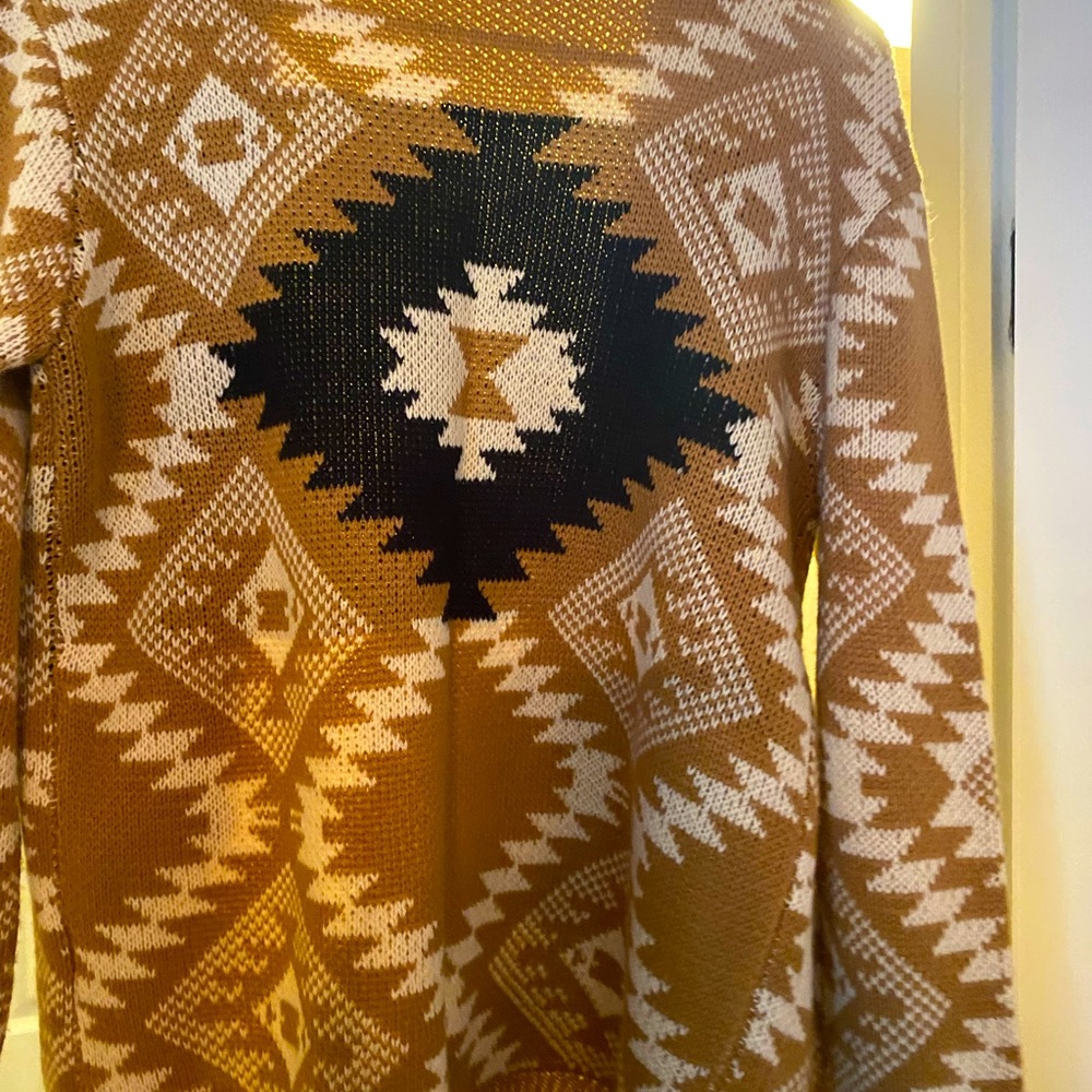 Cardigan sweater Navajo print